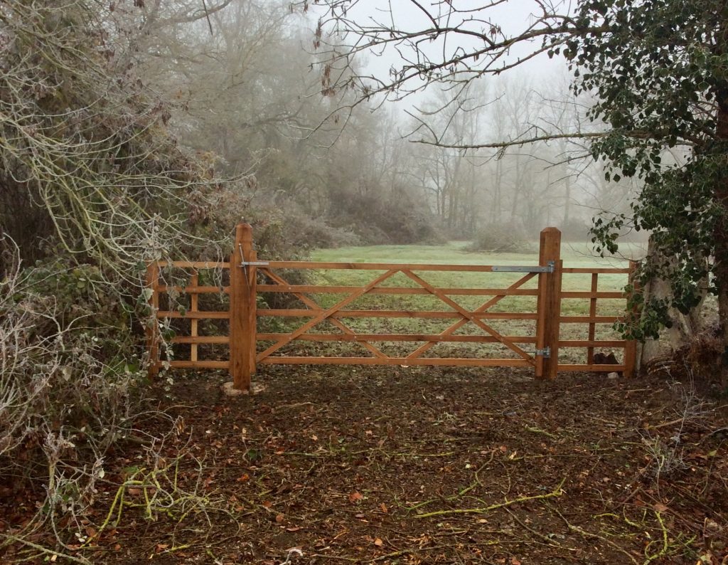 oak gates in France